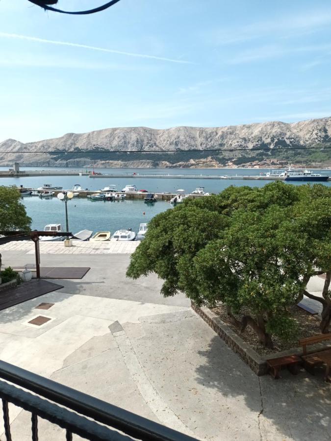 Apartments Dorcic Baska  Bagian luar foto