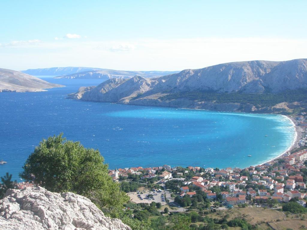 Apartments Dorcic Baska  Bagian luar foto